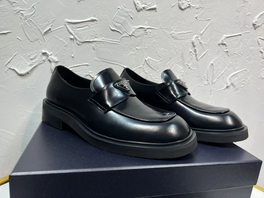 Prada Business Shoes Resilient 34260