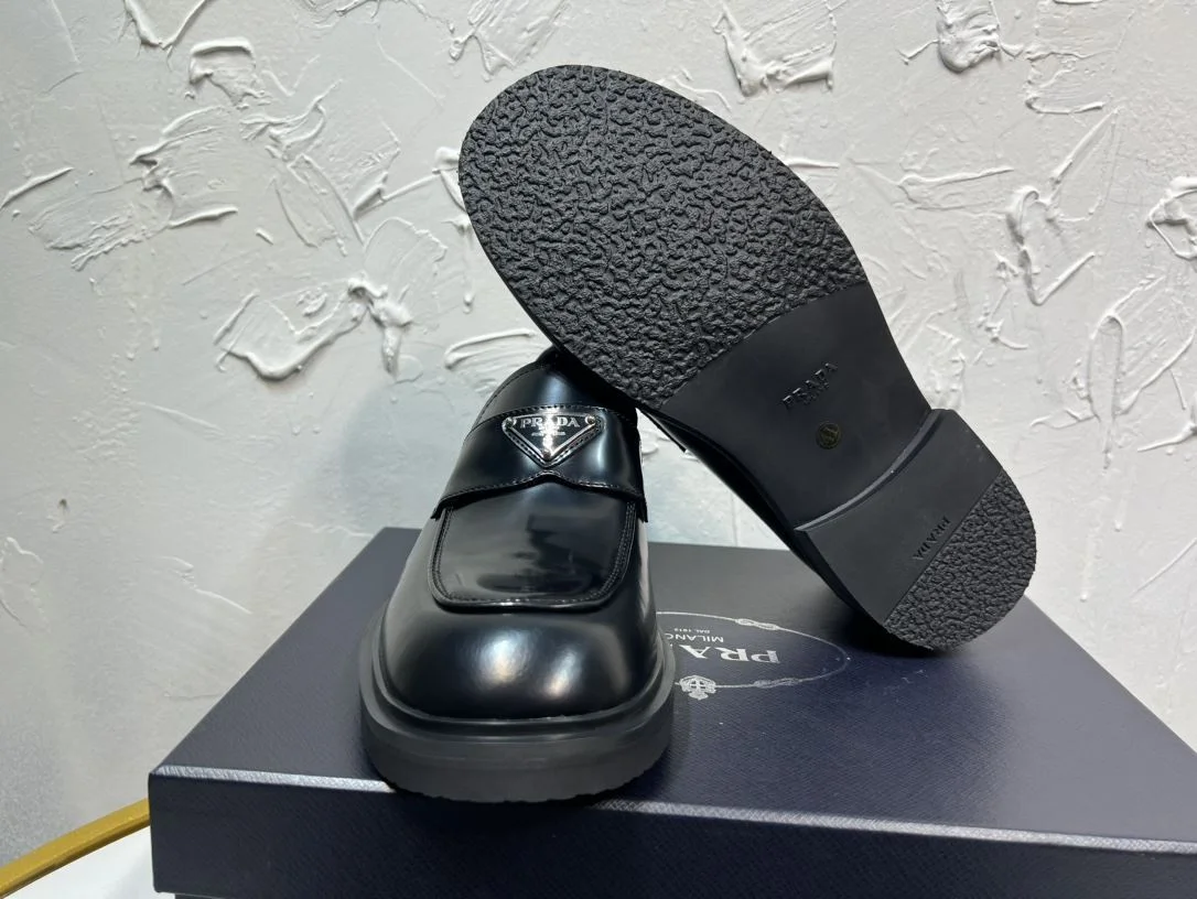 Prada Business Shoes Resilient 34260