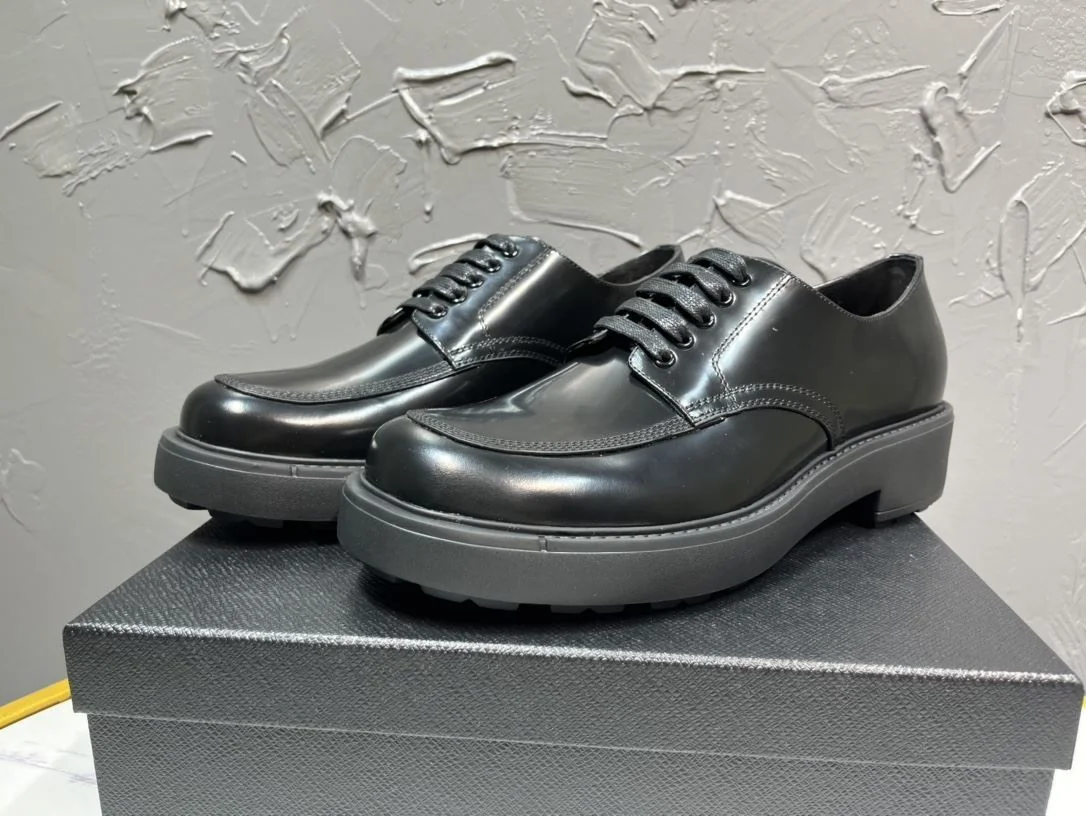 Prada Business Shoes Versatile 34255