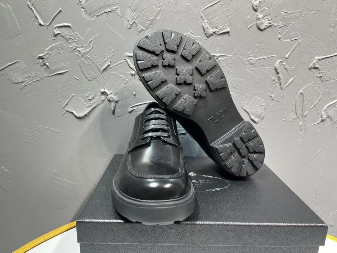 Prada Business Shoes Versatile 34255