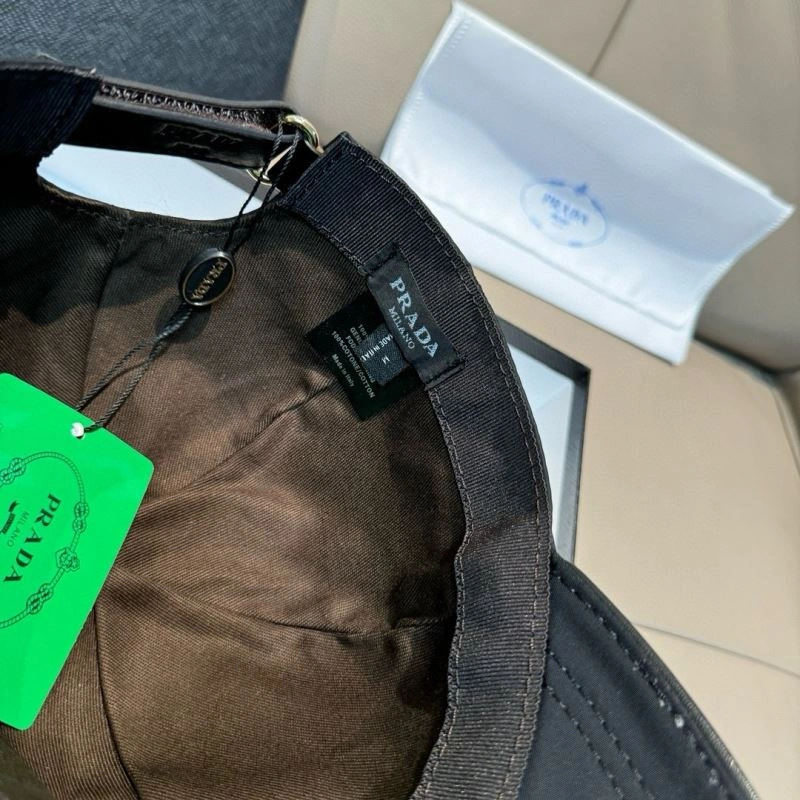 Classic Prada Caps 261111