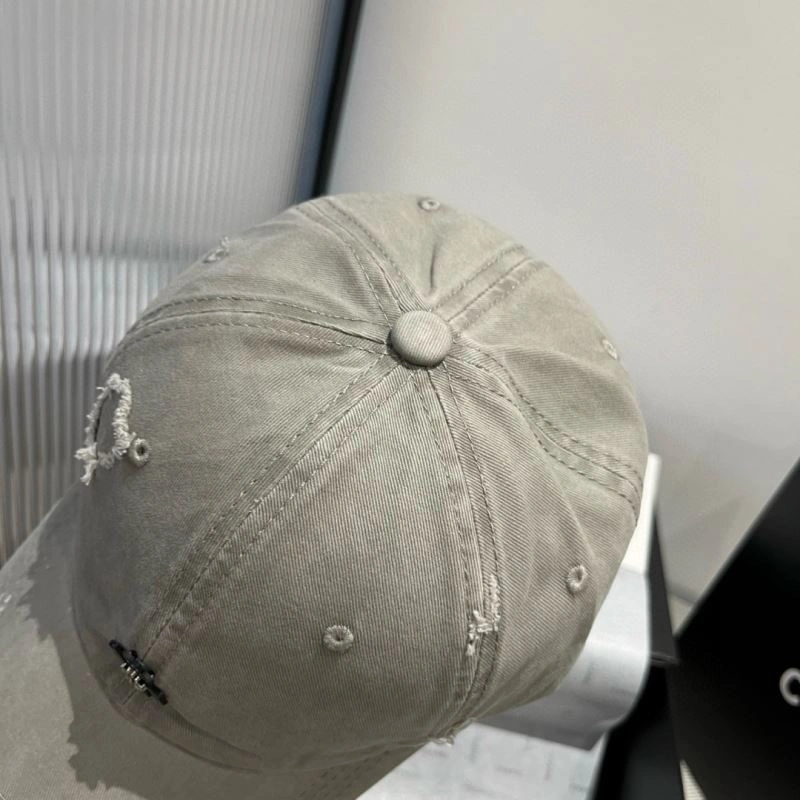 Prada Caps Practical 261109