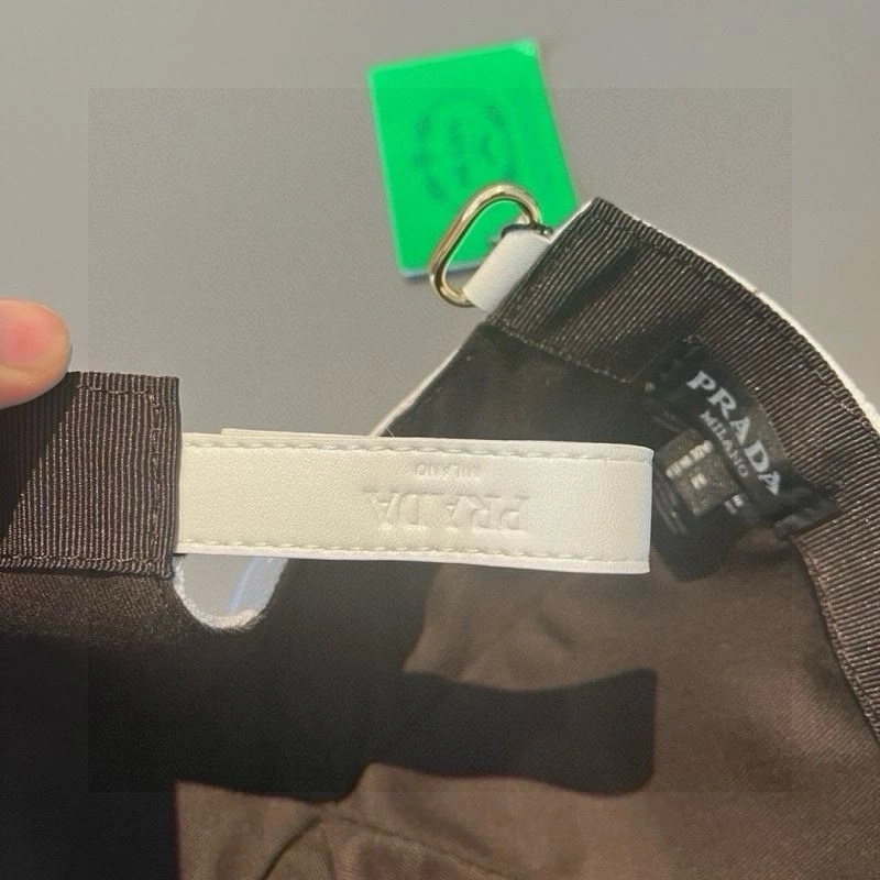 Prada Caps ZeroBulk 261096