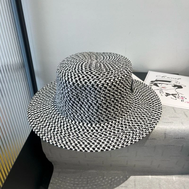EyeCatching Prada Caps 261116