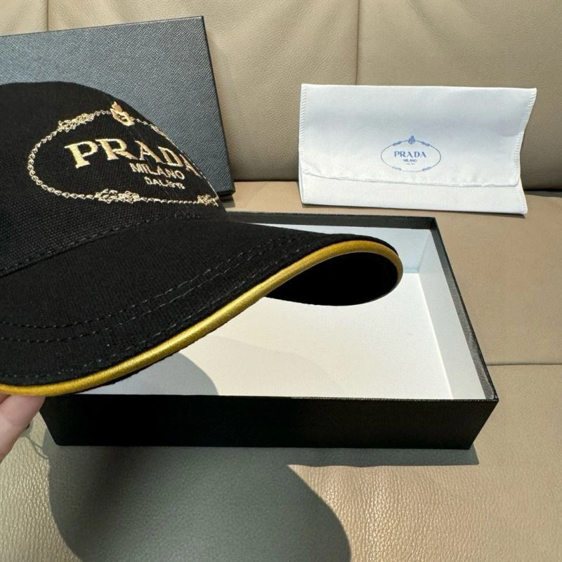 Lightweight Prada Caps 261091
