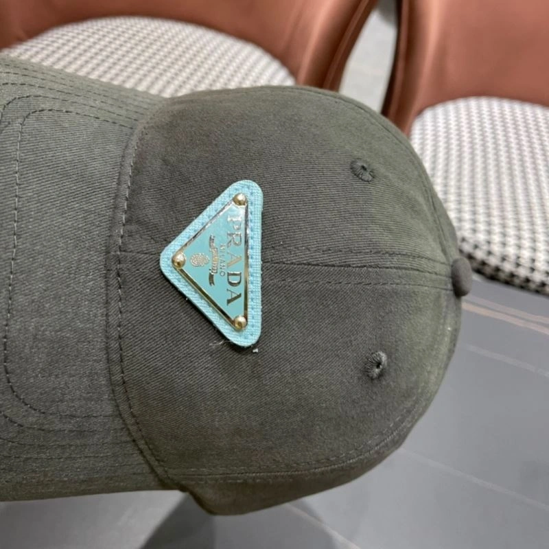 Minimalist Prada Caps 257252