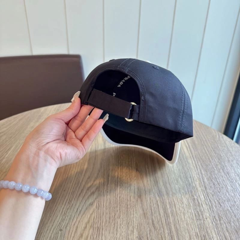 Prada Caps OnTrend 257249