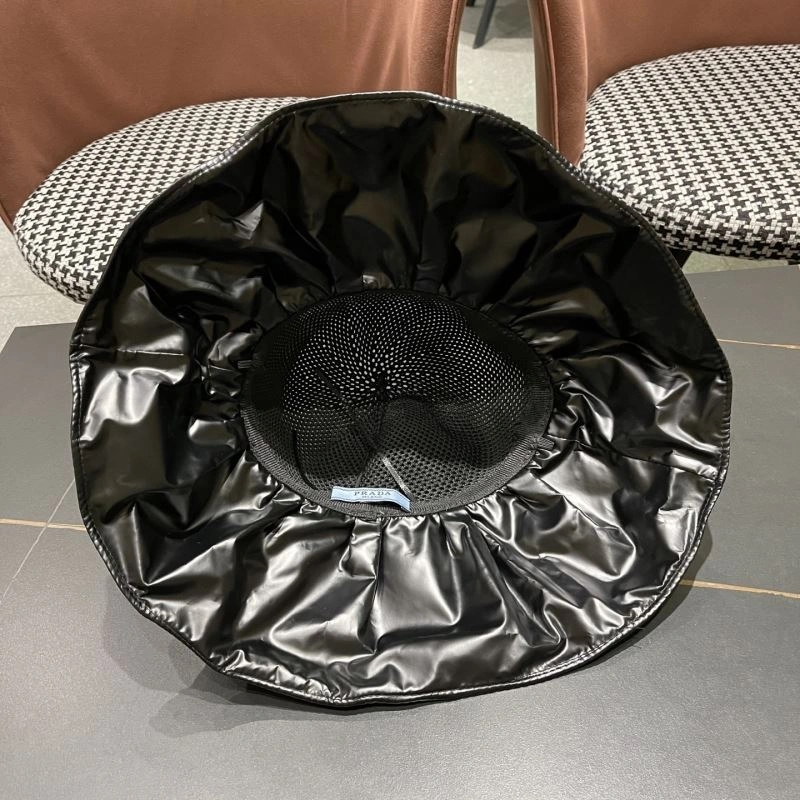 Prada Caps Versatile 257227