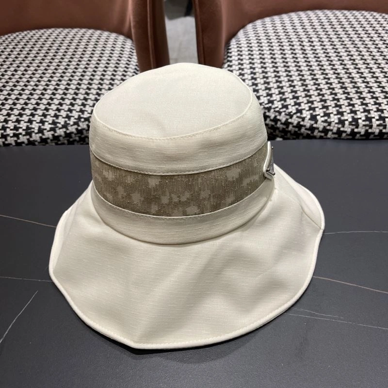 Trendsetting Prada Caps 257223