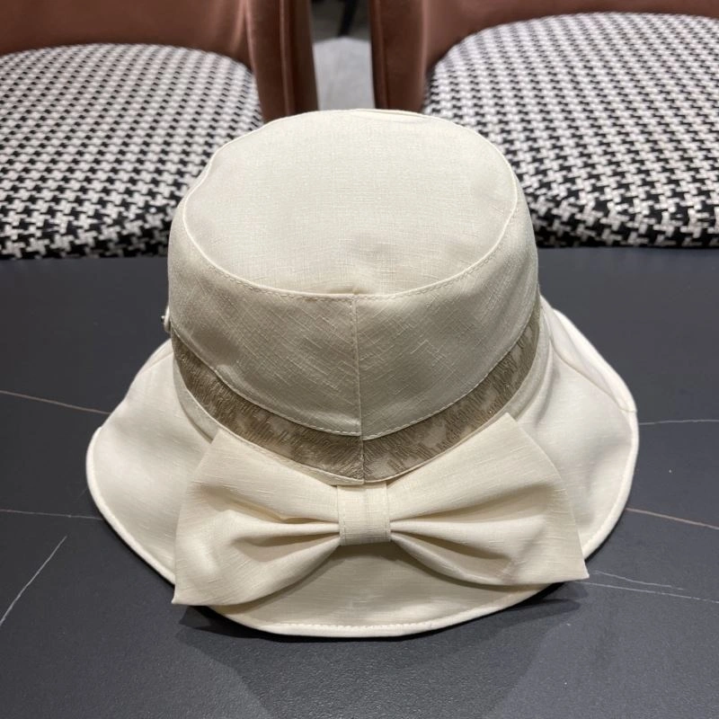 Trendsetting Prada Caps 257223