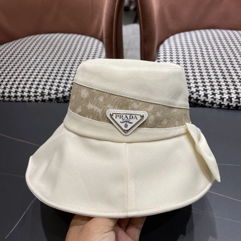 Trendsetting Prada Caps 257223