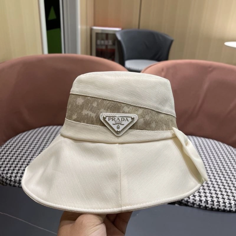Trendsetting Prada Caps 257223