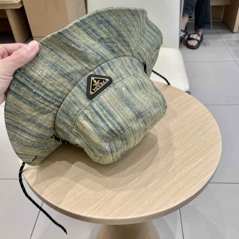 Snug Prada Caps 257200