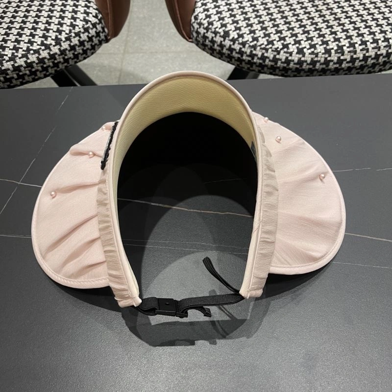 Prada Caps Effortless 257183