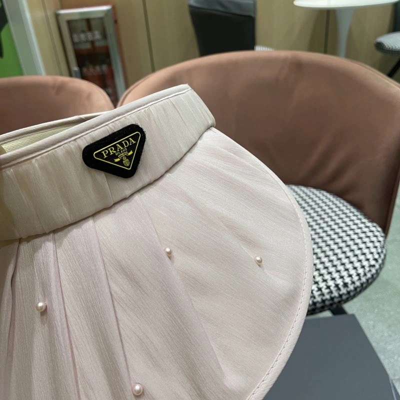 Prada Caps Effortless 257183