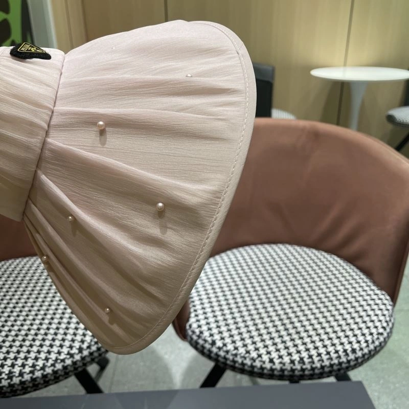 Prada Caps Effortless 257183