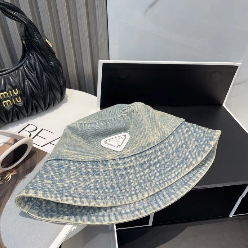 Prada Caps ZipUp 257172