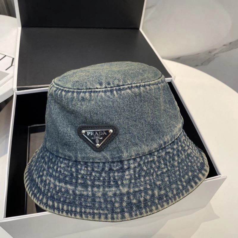 Prada Caps Versatile 257179