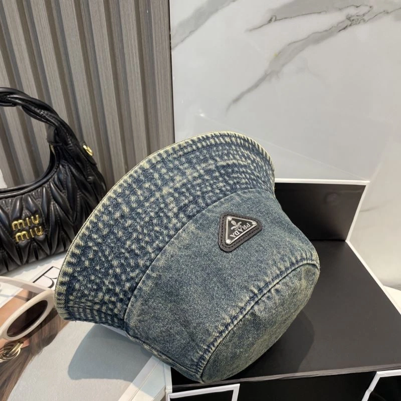 Prada Caps Versatile 257179