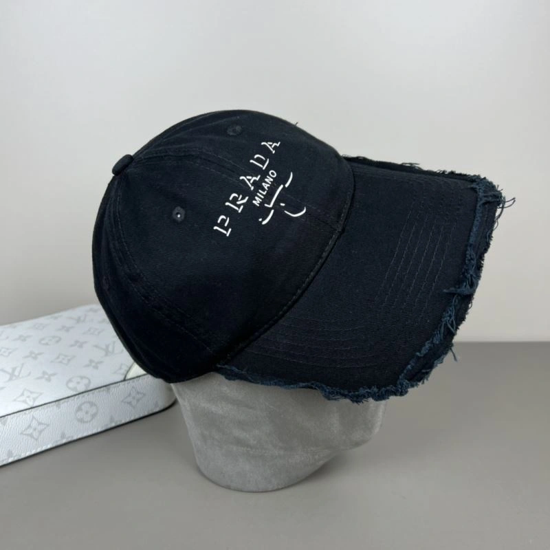 Prada Caps Effortless 257170