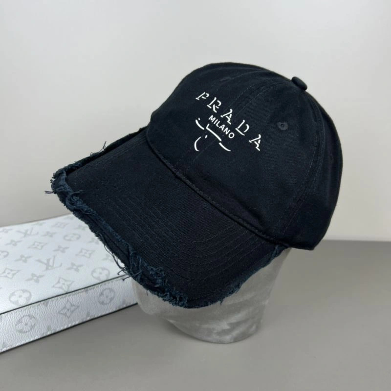 Prada Caps Effortless 257170