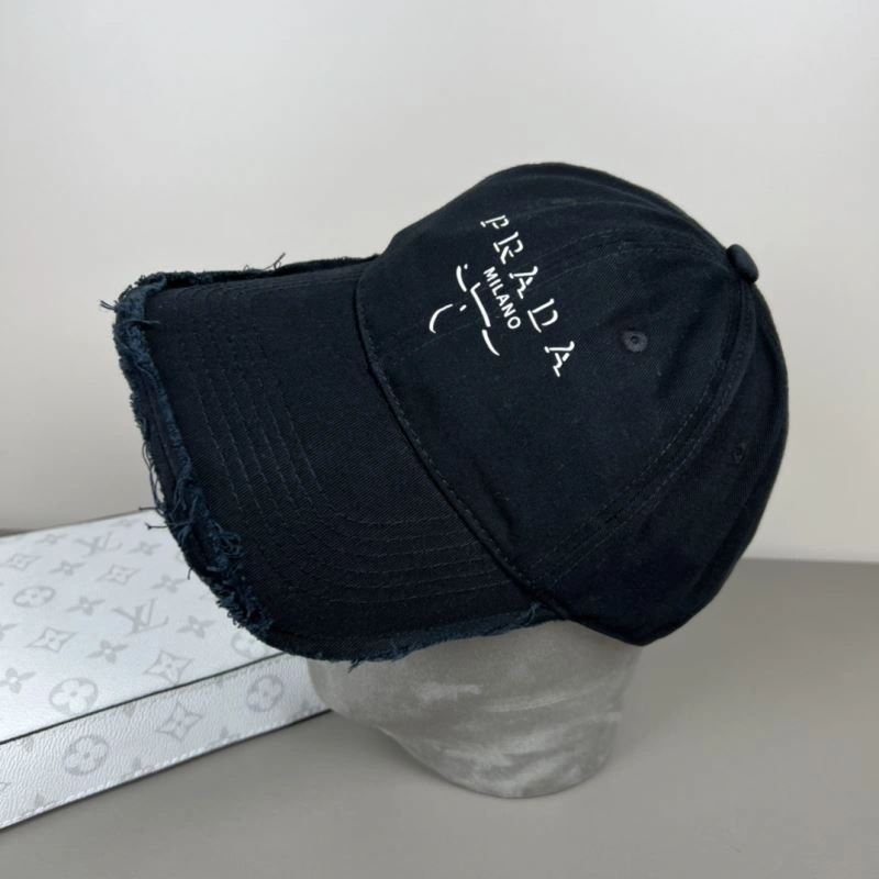 Prada Caps Effortless 257170