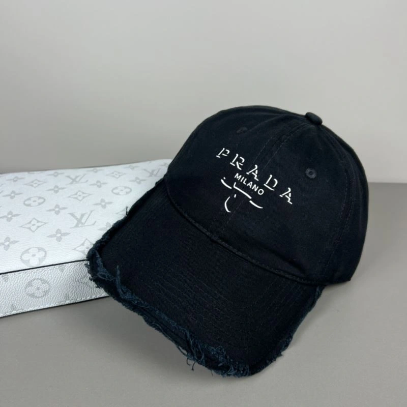 Prada Caps Effortless 257170