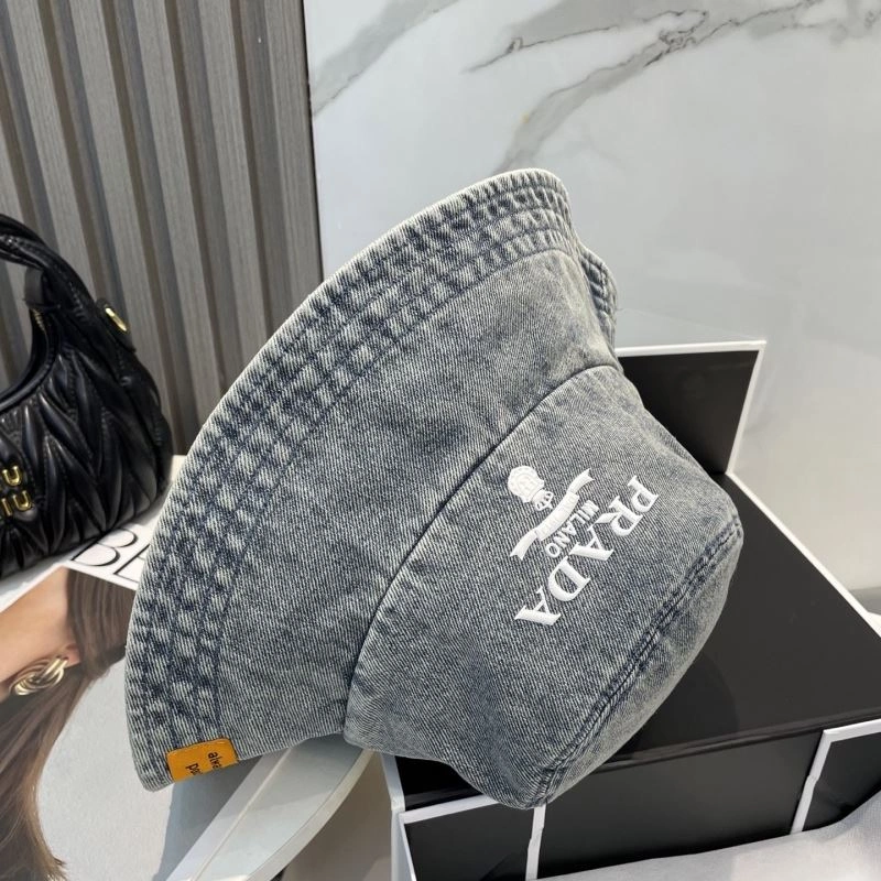 Trendy Prada Caps 257163