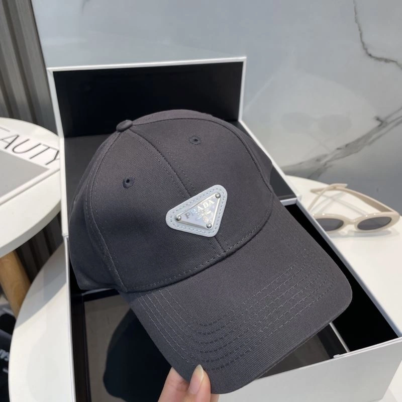Prada Caps SmoothTexture 257158