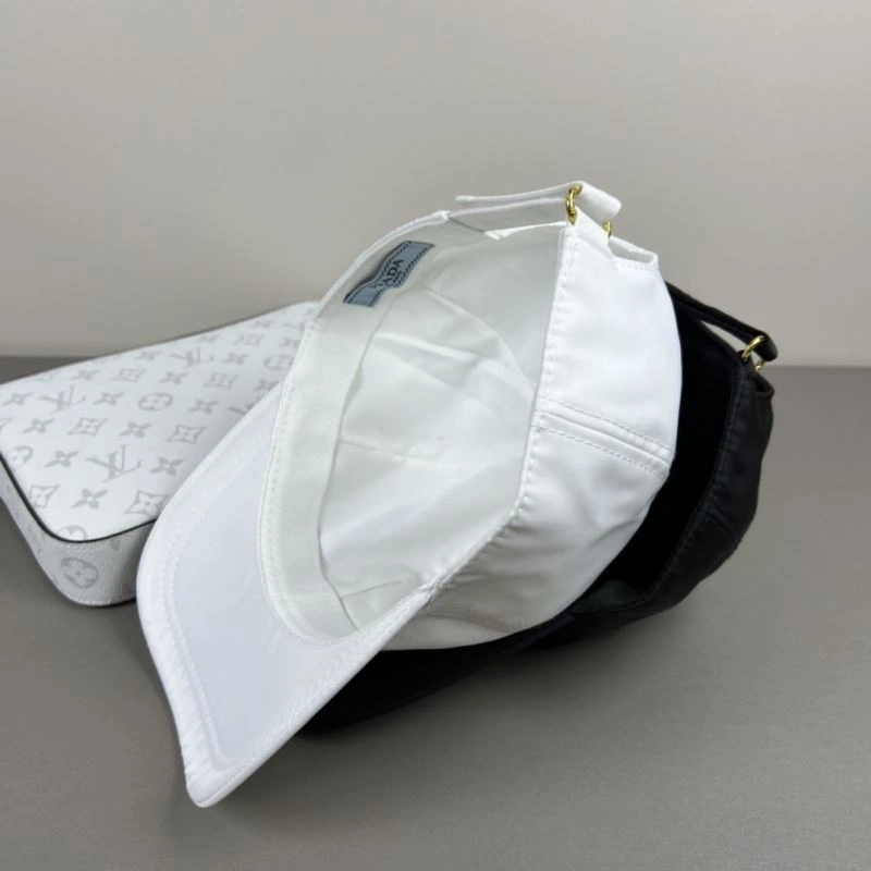Original Prada Caps 257149