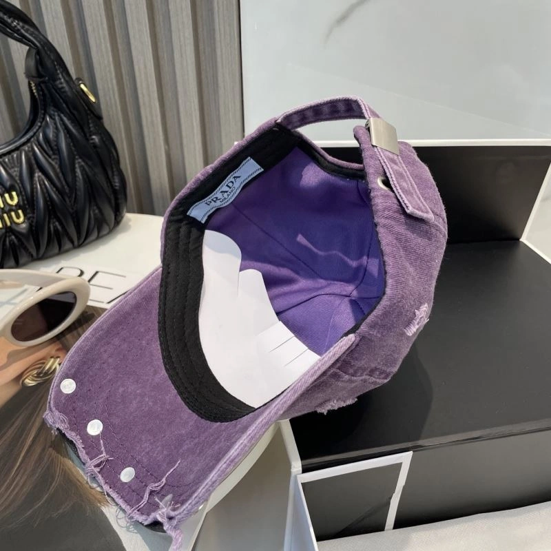 Fashionable Prada Caps 257127