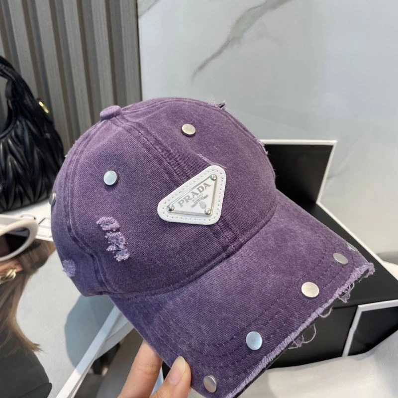 Fashionable Prada Caps 257127