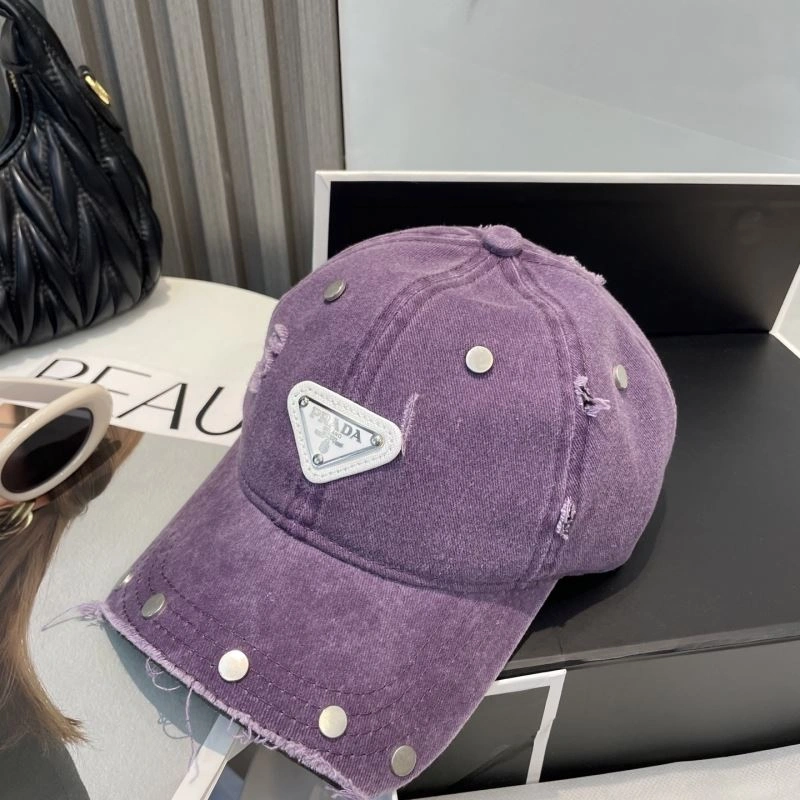 Fashionable Prada Caps 257127
