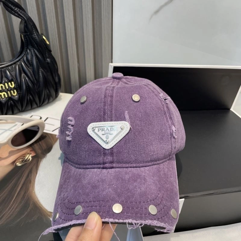 Fashionable Prada Caps 257127