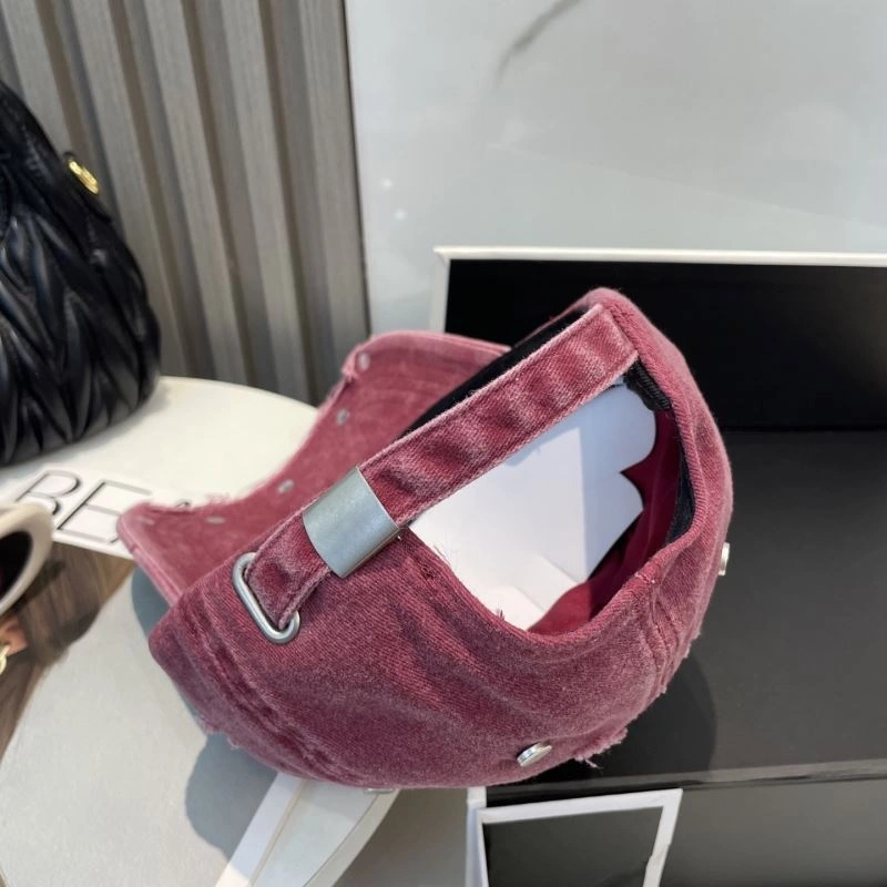 NewStyle Prada Caps 257128