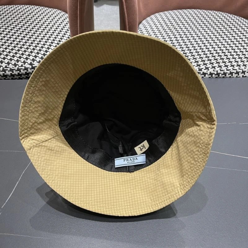Prada Caps Sporty 257113