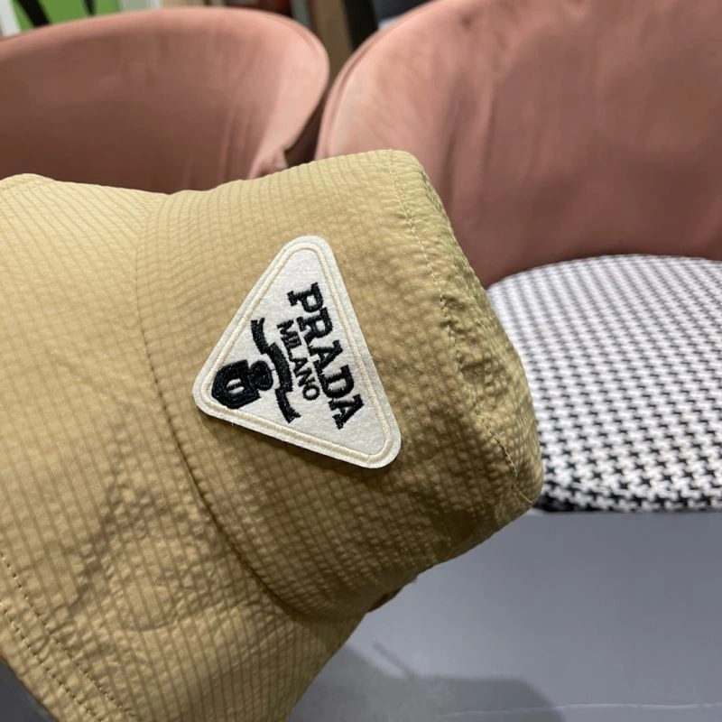 Prada Caps Sporty 257113
