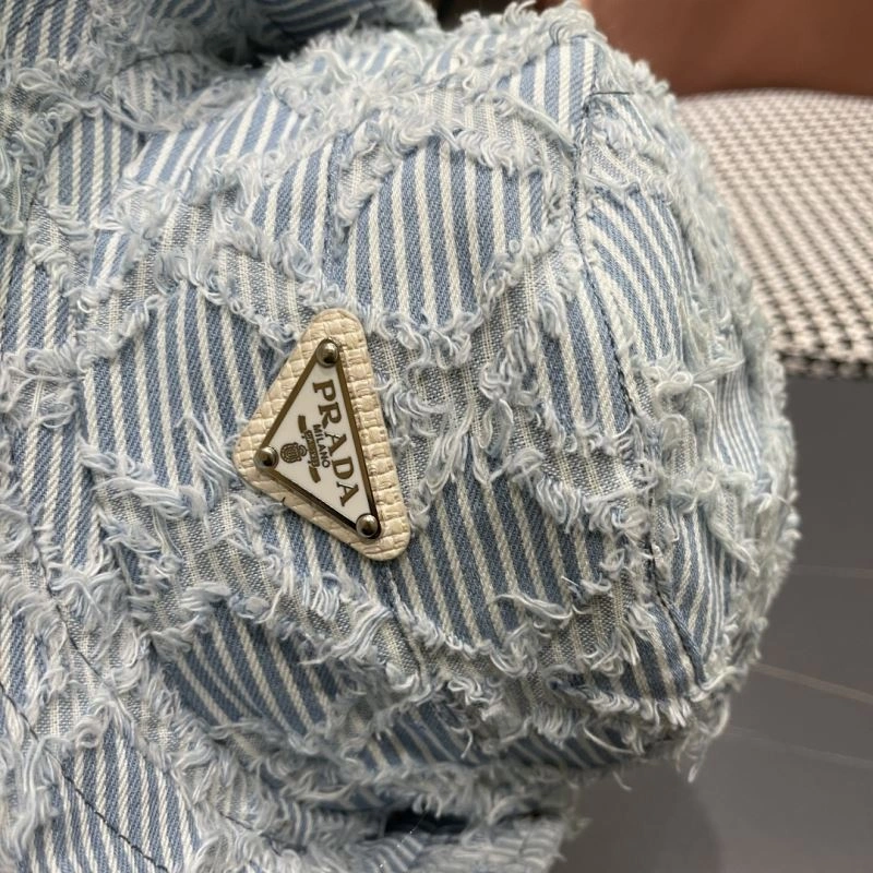 Versatile Prada Caps 257112