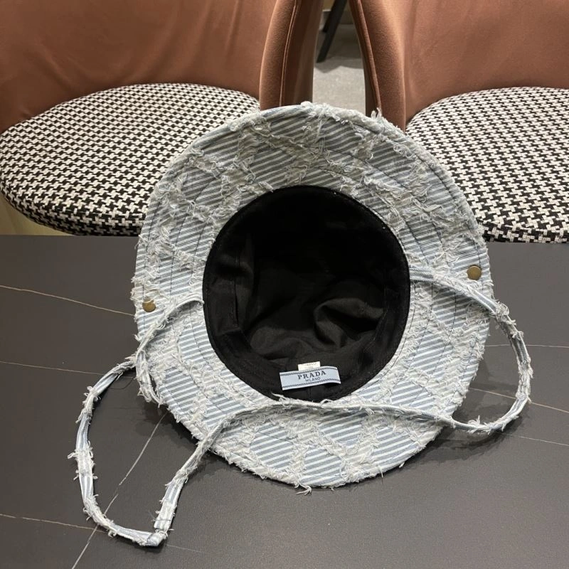 Versatile Prada Caps 257112