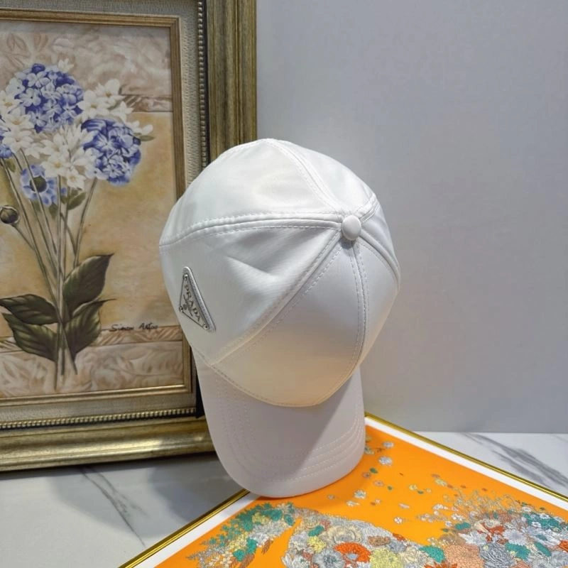Prada Caps Sleek 257089