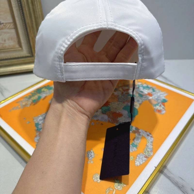 Prada Caps Sleek 257089