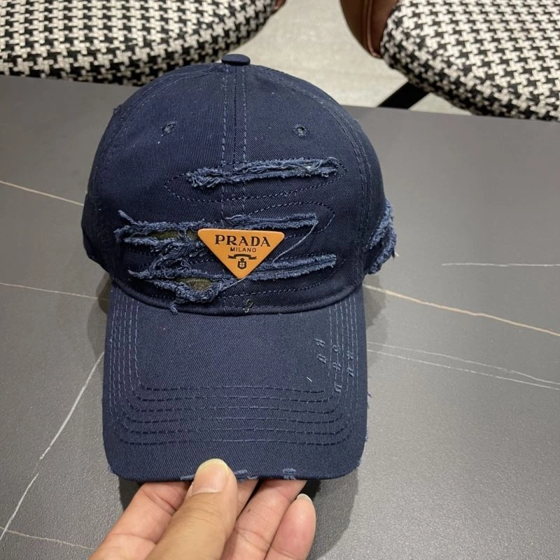 Prada Caps WellDesigned 257094