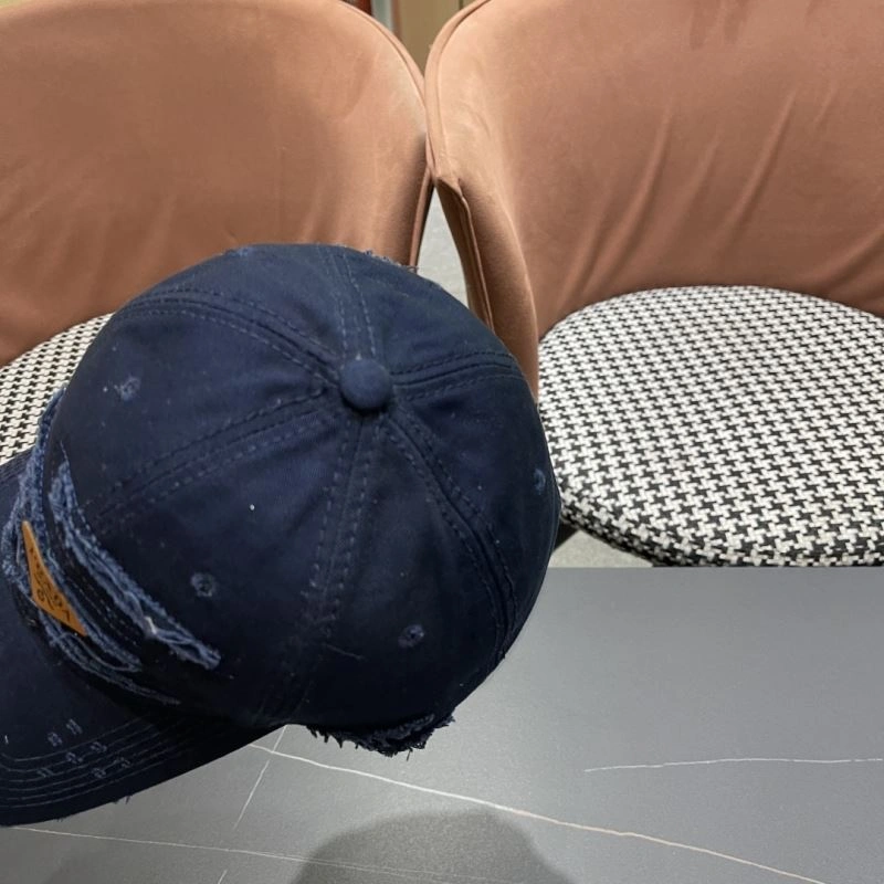 Prada Caps WellDesigned 257094