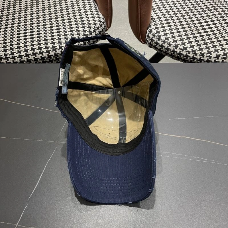 Prada Caps WellDesigned 257094