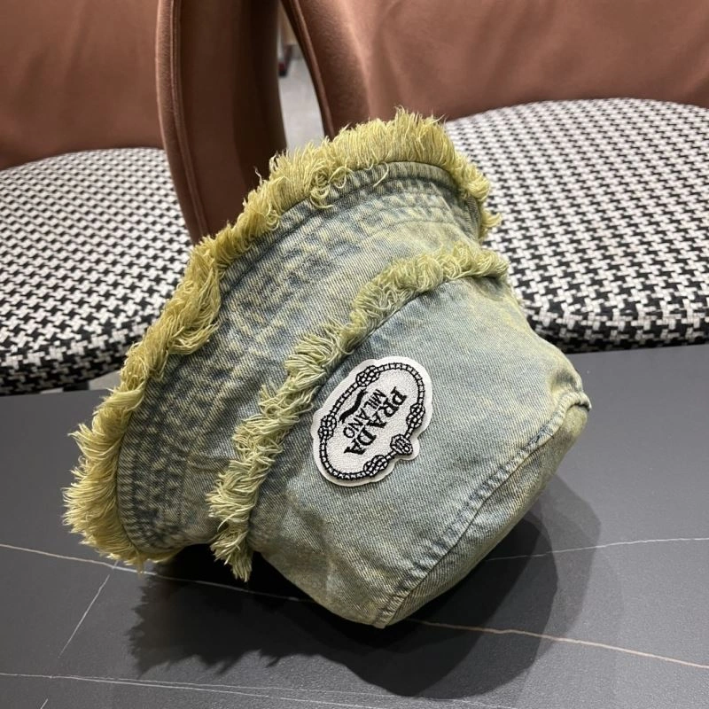 Bright Prada Caps 257098