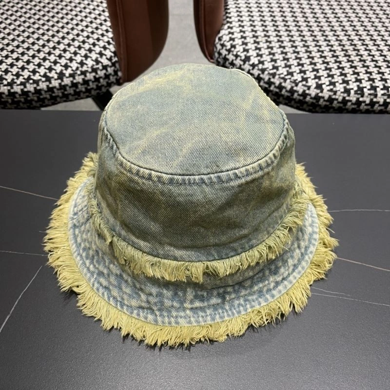 Bright Prada Caps 257098