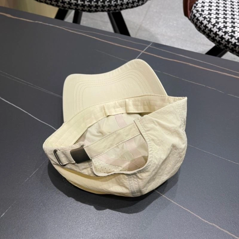Prada Caps UrbanChic 257082