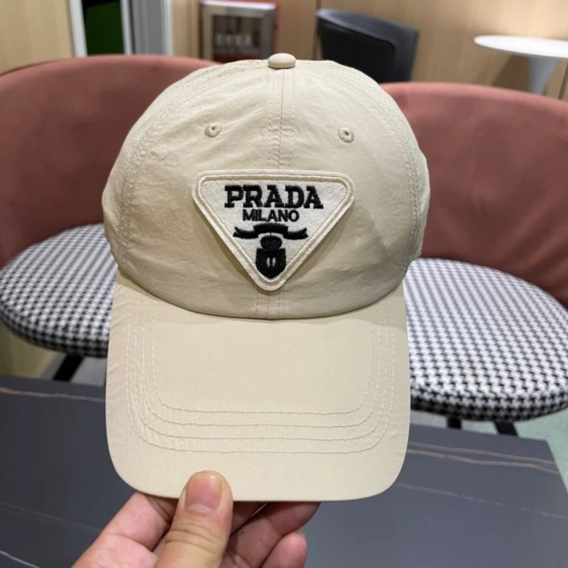 Prada Caps UrbanChic 257082
