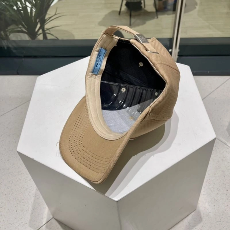 Prada Caps ZipUp 257075