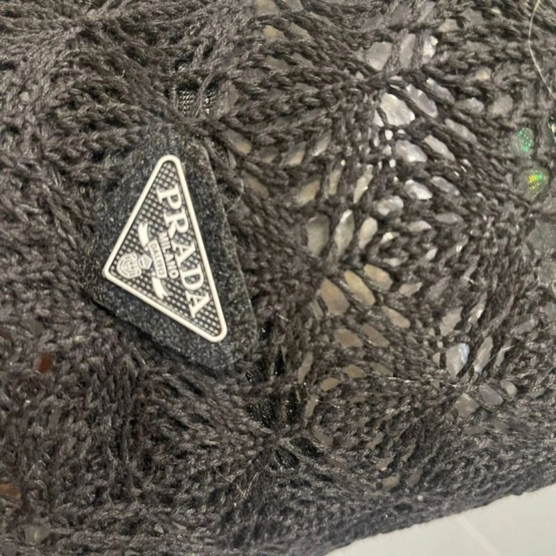 Prada Caps Functional 257072